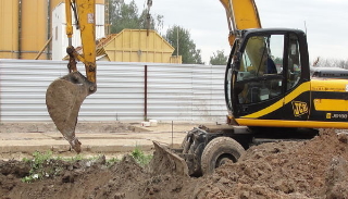 Выкопать яму экскаватором в Сарове от 952 руб. - 2Землекопа-Сро